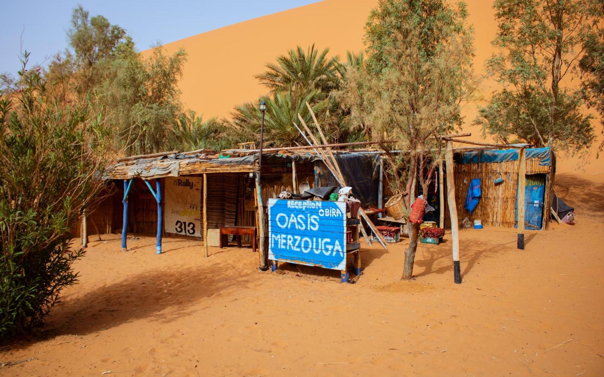 Oasis Desert Camp Obira Мерзуга Экстерьер фото